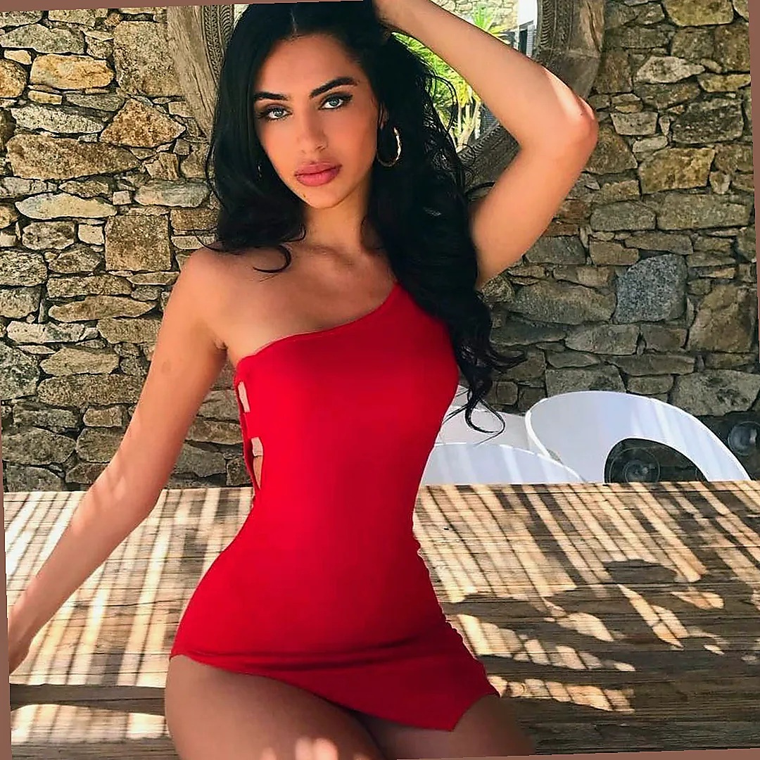 Olga - Kocaeli Sakarya Escort (Eskort) | Kocaeli / Gebze | Olga | Restoran | Elite Girls Escort (Eskort)
