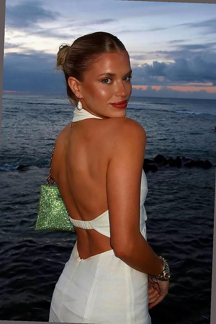 Viva - Kocaeli Sakarya Escort (Eskort) | Viva | Kocaeli / Gölcük | Restoran | Elite Girls Escort (Eskort)